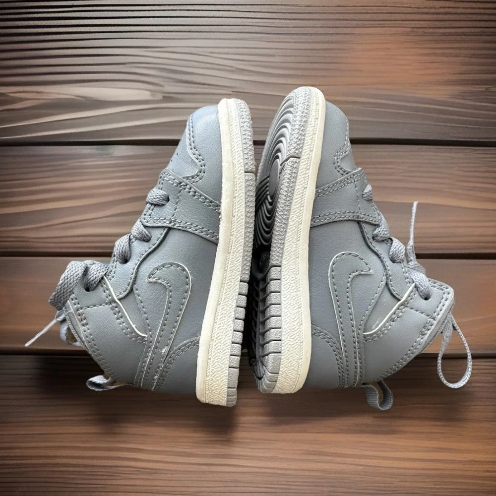 Air Jordan 1 Mid Retro TD 